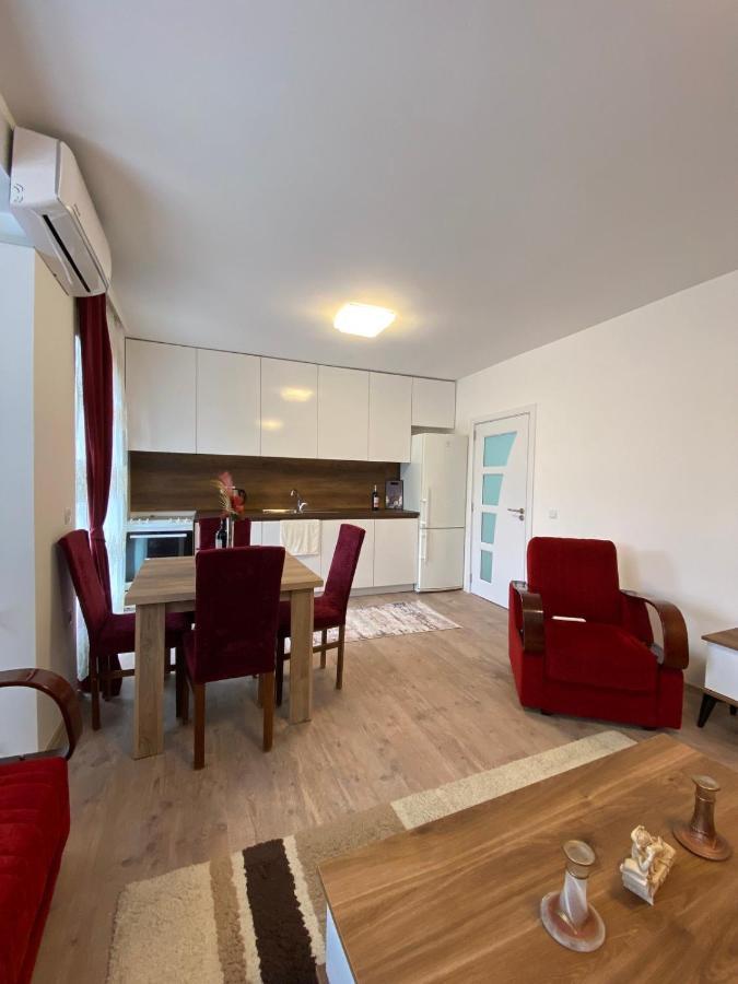 White Apartments Kosovo Polje Dış mekan fotoğraf