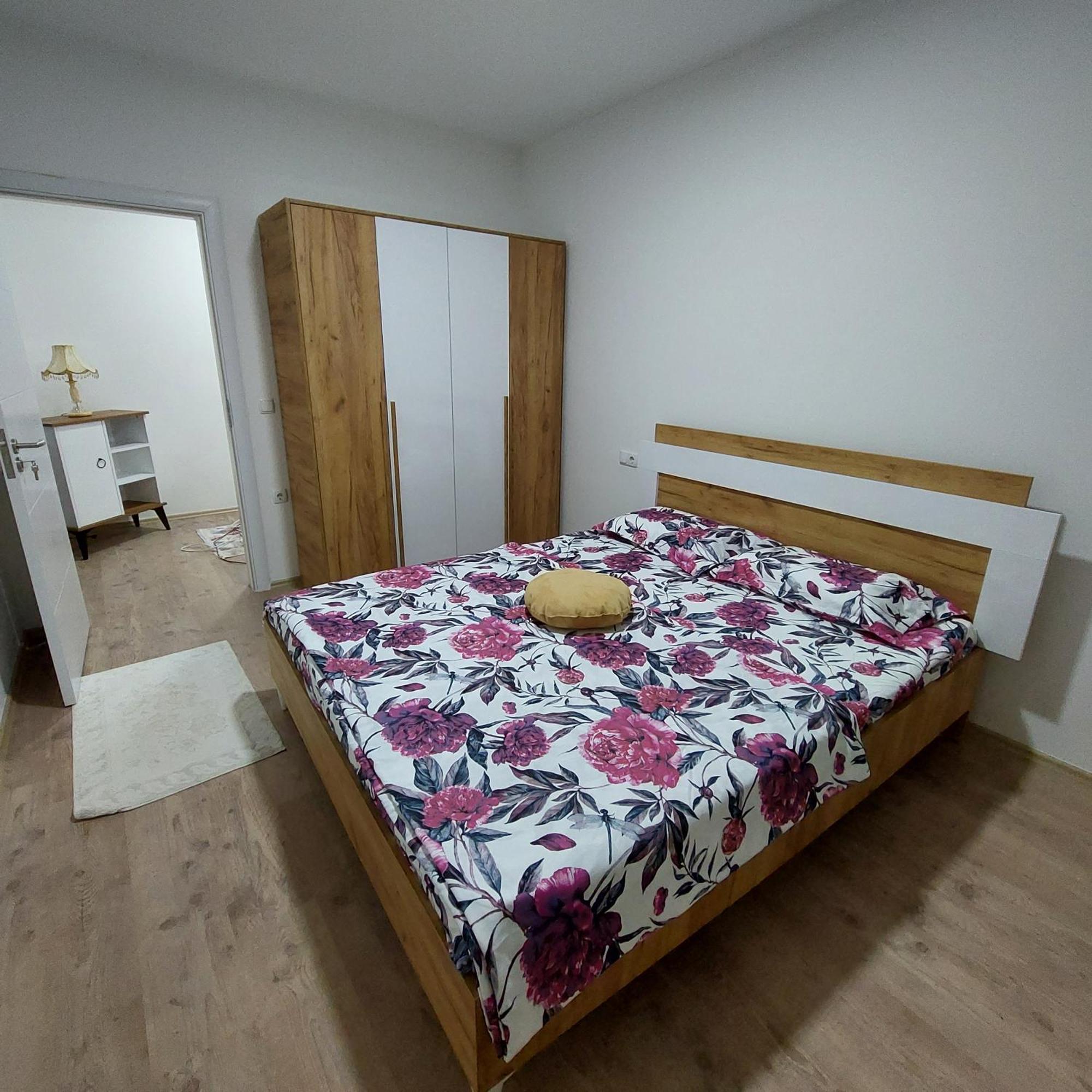 White Apartments Kosovo Polje Dış mekan fotoğraf